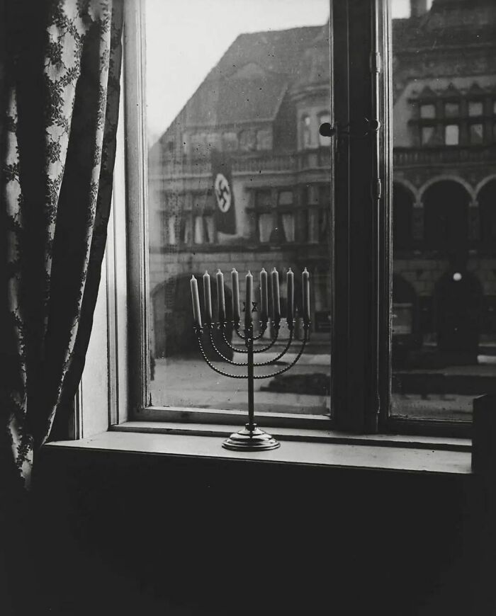 Hanukkah In Kiel, Germany, 1932