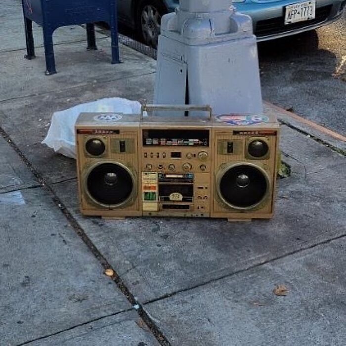 Sick Boom Box. If I Had Gone With A Say Anything Caption You Guys Would Have Gotten It Right?