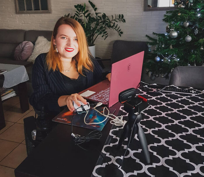 I Am A So-Called “Non-Service Person”, But That Does Not Get In The Way Of Living My Life To The Fullest (34 Pics) I Am A So-Called “Non-Service Person”, But That Does Not Get In The Way Of Living My Life To The Fullest (34 Pics)