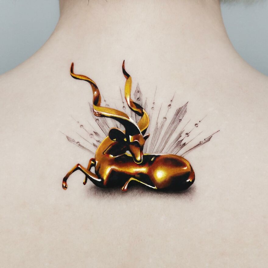 Tattoo Artist Adds Gold To His Tattoos Making Them Incredible
