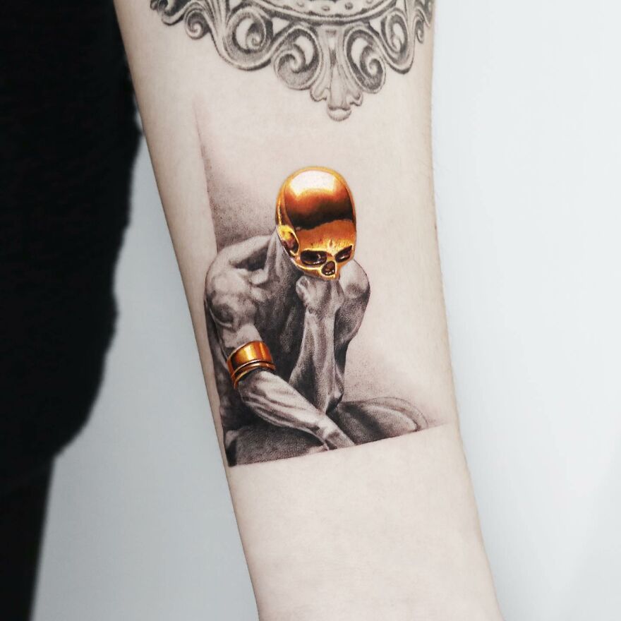 Tattoo Artist Adds Gold To His Tattoos Making Them Incredible