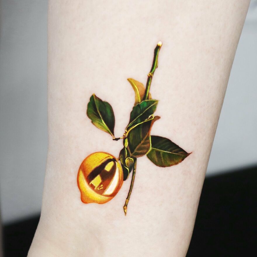 Tattoo Artist Adds Gold To His Tattoos Making Them Incredible