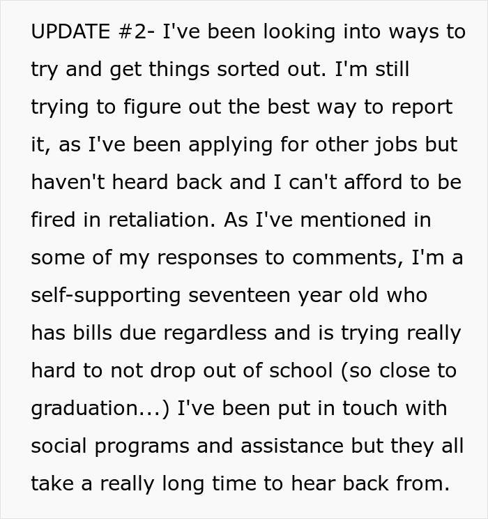 Manager Tells Waitress To Leave The New Girl Alone Or She'll Lose Her Tips While She Just Sits On Their Phones, Regrets It When Things Get Out Of Hand Manager Tells Waitress To Leave The New Girl Alone Or She'll Lose Her Tips While She Just Sits On Their Phones, Regrets It When Things Get Out Of Hand