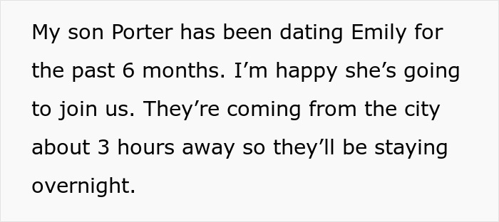 Mom Refuses To Cancel Family Christmas Hike For Son’s “Out Of Shape” Girlfriend Mom Refuses To Cancel Family Christmas Hike For Son’s “Out Of Shape” Girlfriend