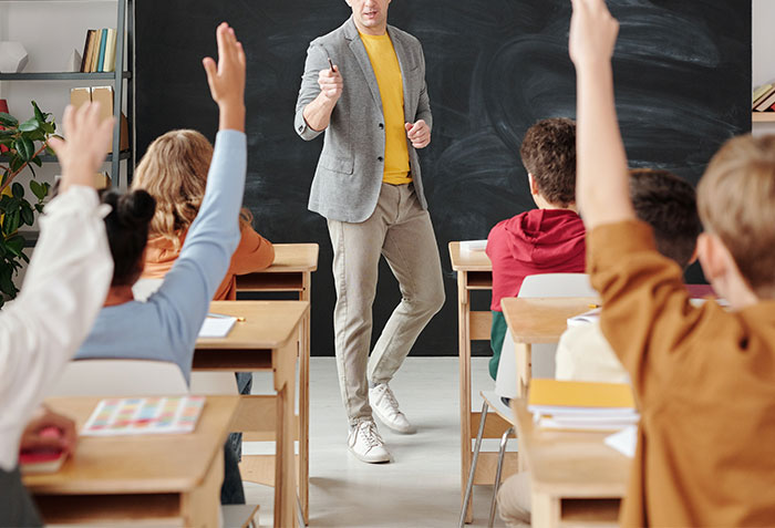 Boss Decides He Will No Longer Tolerate Grammatical Errors, Regrets That Decision After An Employee Maliciously Complies Boss Decides He Will No Longer Tolerate Grammatical Errors, Regrets That Decision After An Employee Maliciously Complies