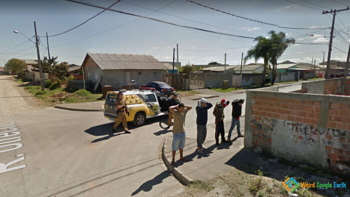 "Busted". Location: Piaquara, Brazil