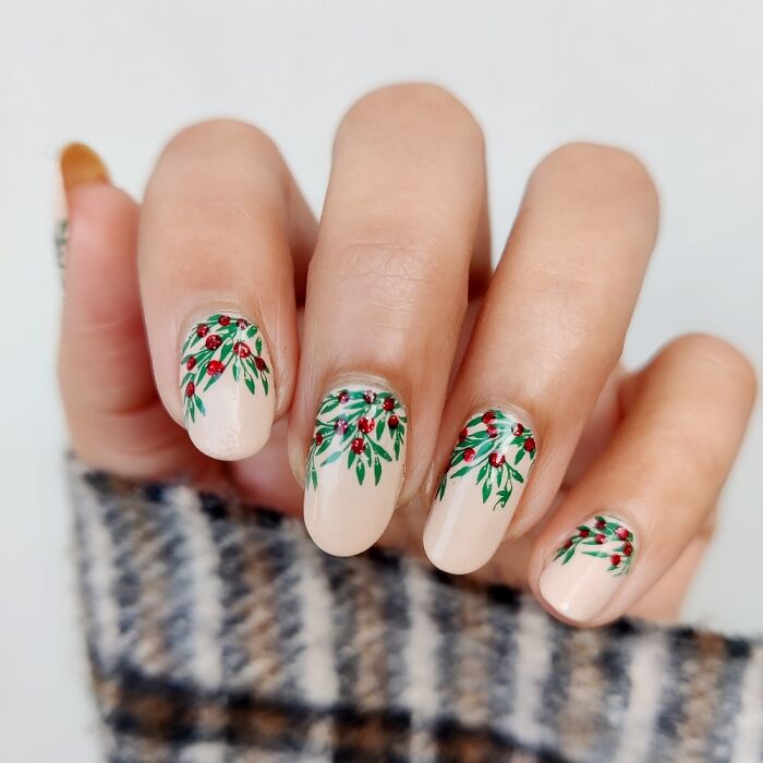 I Wanted A Minimal Holiday Look So I Made These. I Am Not A Professional But Love Doing Nails