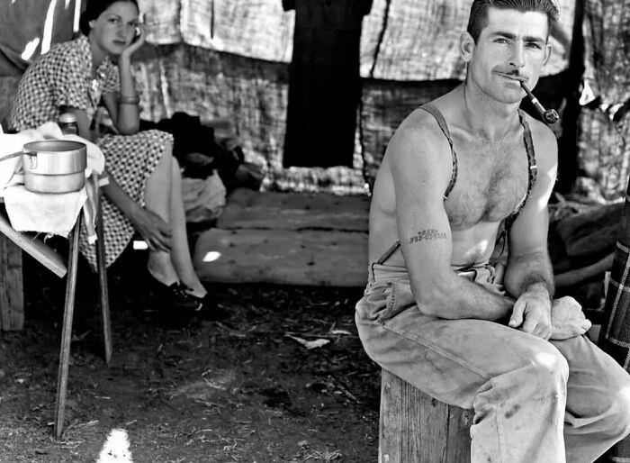Un leñador desempleado y su esposa en Oregón, agosto de 1939. Foto de Dorothea Lange