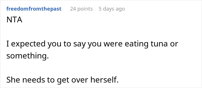 Vegetarian Can’t Stop Fellow Passenger From Eating Meat Next To Her, Involves The Cabin Crew Vegetarian Can’t Stop Fellow Passenger From Eating Meat Next To Her, Involves The Cabin Crew