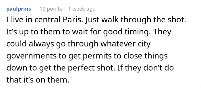 Person Has Had Enough Of Influencers Treating Public Spaces Like Their Private Studio, Dedicates Vacation To Ruining Their Photos Person Has Had Enough Of Influencers Treating Public Spaces Like Their Private Studio, Dedicates Vacation To Ruining Their Photos