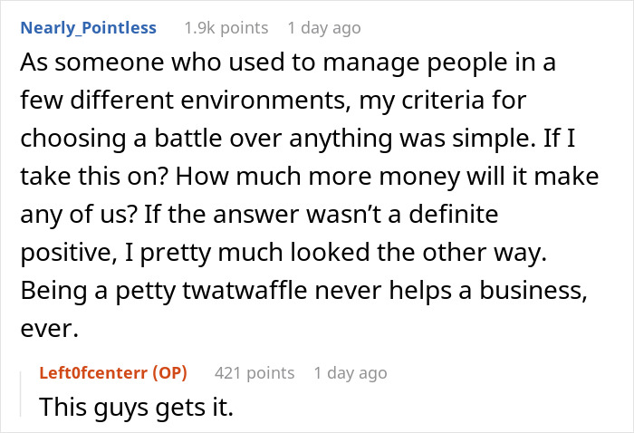 Restaurant Employee Alters Uniform To Comply With The Dress Code And Teach Her Misogynistic Manager A Lesson Restaurant Employee Alters Uniform To Comply With The Dress Code And Teach Her Misogynistic Manager A Lesson