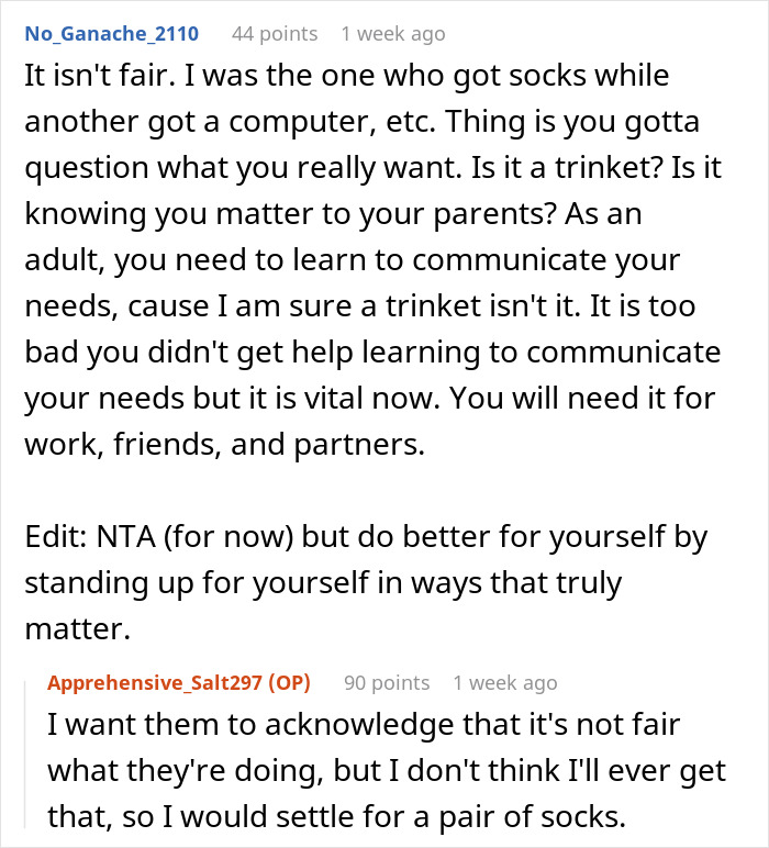 19 Y.O. Discovers Parents Got Gifts For His Sibling Despite Agreeing Not To Get Gifts For Anyone, Says He Won’t Come Home For Christmas 19 Y.O. Discovers Parents Got Gifts For His Sibling Despite Agreeing Not To Get Gifts For Anyone, Says He Won’t Come Home For Christmas