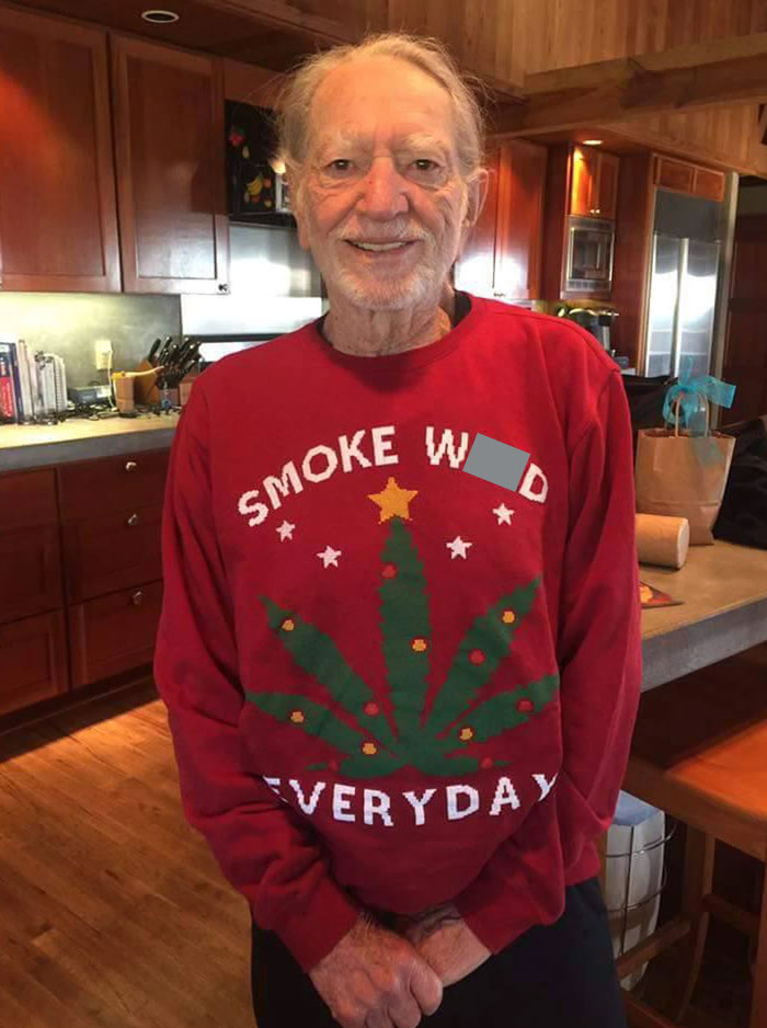 Snoop Sent This To Willie Nelson For Christmas