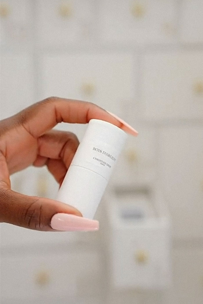 "Day 24 Should Have Been A Full Refund!": The Internet Slams Dior After Woman Shows What's Inside Their $3,500 Advent Calendar "Day 24 Should Have Been A Full Refund!": The Internet Slams Dior After Woman Shows What's Inside Their $3,500 Advent Calendar