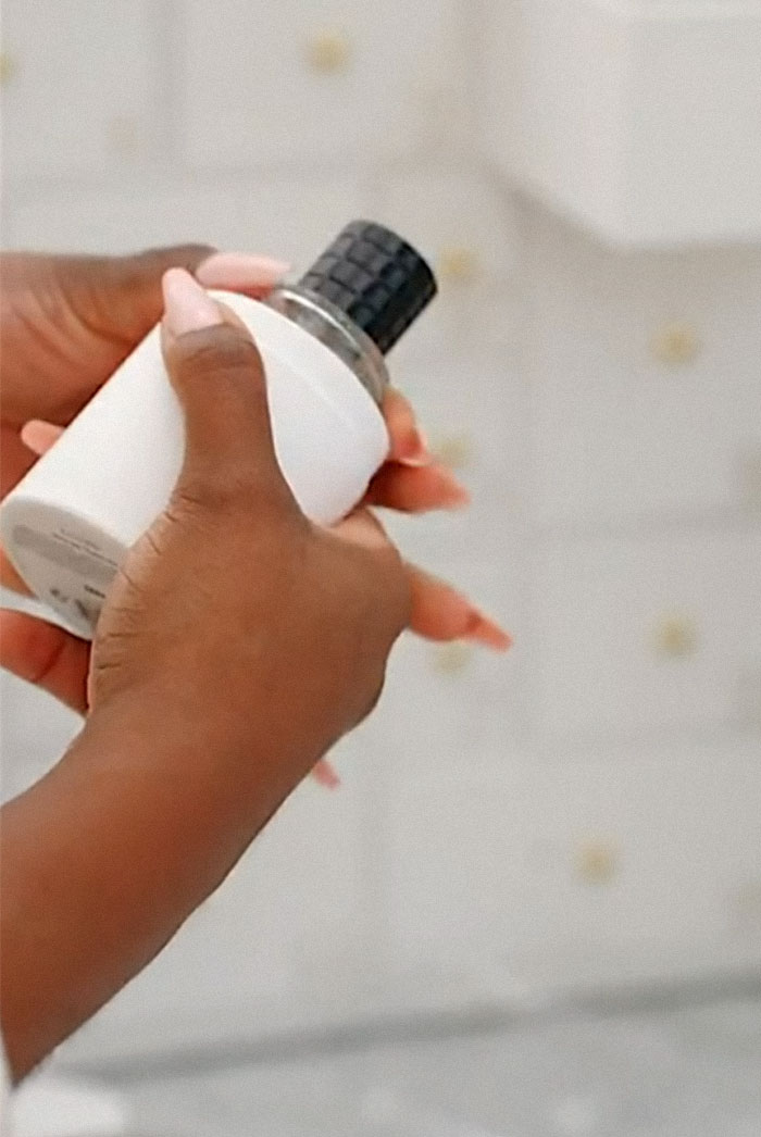 "Day 24 Should Have Been A Full Refund!": The Internet Slams Dior After Woman Shows What's Inside Their $3,500 Advent Calendar "Day 24 Should Have Been A Full Refund!": The Internet Slams Dior After Woman Shows What's Inside Their $3,500 Advent Calendar