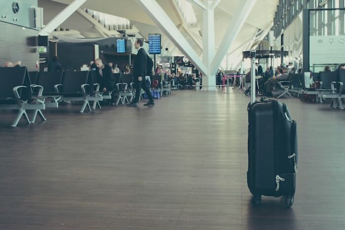 30 Airport Hacks And Tips To Make Your Flight As Effortless As Possible