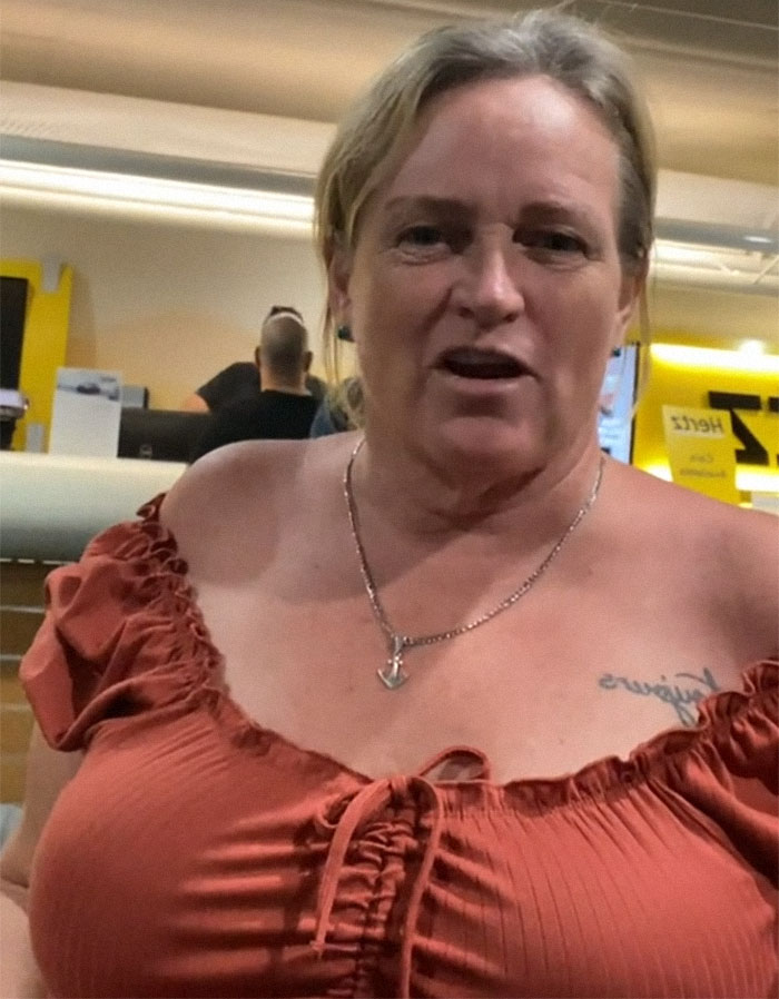 13 Random Strangers Rented A Van Together To Go On A Road Trip After Their Flight Got Canceled And Here's How It Went 13 Random Strangers Rented A Van Together To Go On A Road Trip After Their Flight Got Canceled And Here's How It Went