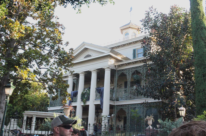 The Haunted Mansion Ride, Disneyland