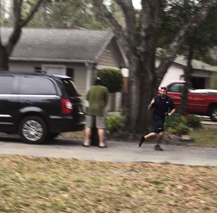 FedEx Driver Delivering Christmas Presents Quickly Because Kids Were Playing In Front Yard