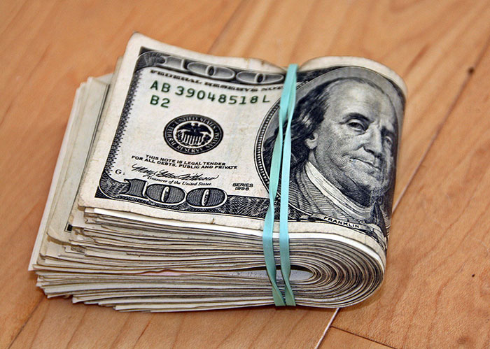 The Dark Side Of Winning The Lottery: Person Shares Examples Of How Winning Big Can Ruin Your Life The Dark Side Of Winning The Lottery: Person Shares Examples Of How Winning Big Can Ruin Your Life