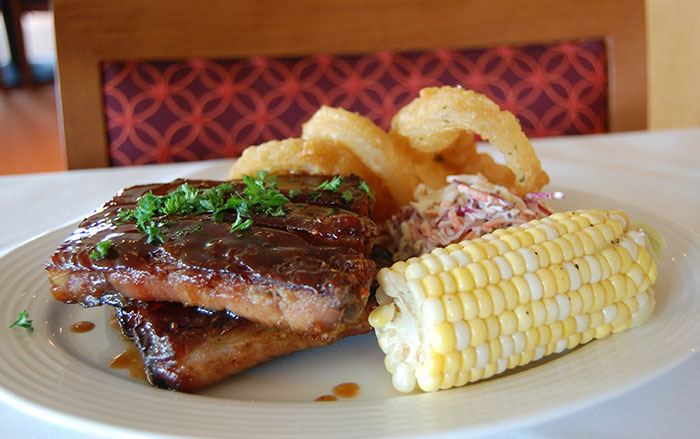 Wife Doesn't Attend Her Husband's Promotion Dinner All Because Of Her Picky Eating, The Internet Gives Her A Wake-Up Call Wife Doesn't Attend Her Husband's Promotion Dinner All Because Of Her Picky Eating, The Internet Gives Her A Wake-Up Call