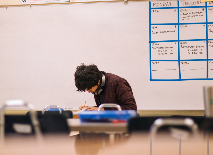 Teacher Leaves Exam Early, Forcing The School Principal To Monitor The Students Herself After Mass Malicious Compliance Ensues