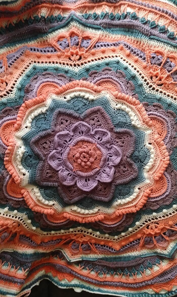 Mandala Blanket (Queen Bed Size)