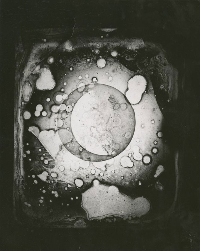 First Detailed Photograph Of The Moon (1840)