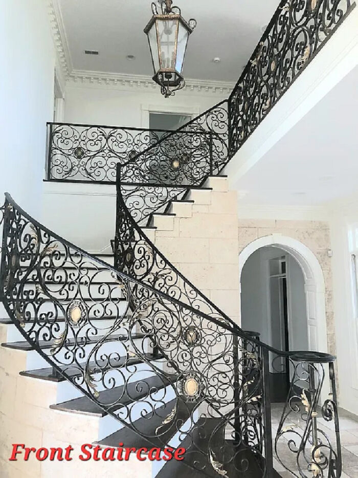 Honest Listing On Zillow Of A Property In Flames, Shared By This Landlord, Got Bought By A British Family Honest Listing On Zillow Of A Property In Flames, Shared By This Landlord, Got Bought By A British Family