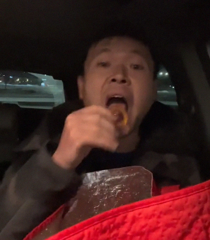 ‘Thank You, $1 Tipper’: DoorDash Driver Films Himself Eating Client’s Food After They Tipped Too Little To Teach Other Clients A Lesson