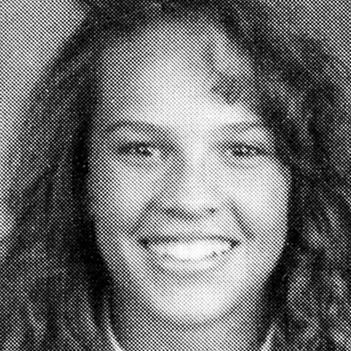 Picture of Hilary Swank in yearbook