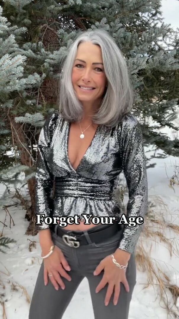 "I Am Determined To Age Like This": People Online Are Applauding This Woman For Going Against The Current And Redefining How Women In Their 50s Should Look