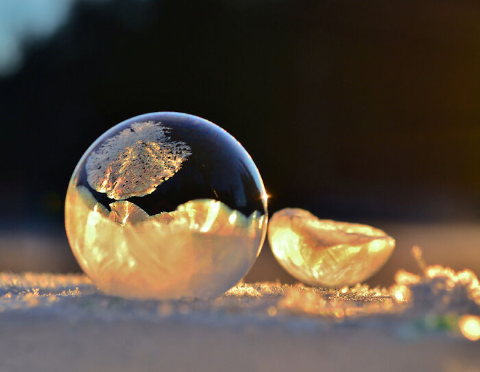 What Happens When You Blow Bubbles At 15 F. Stunningly Beautiful
