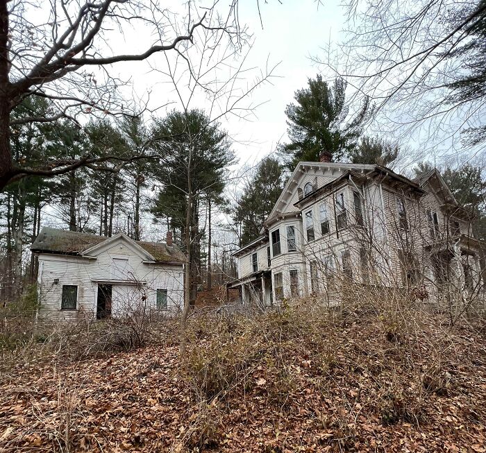 Beautiful House In The Woods That Was Abandoned