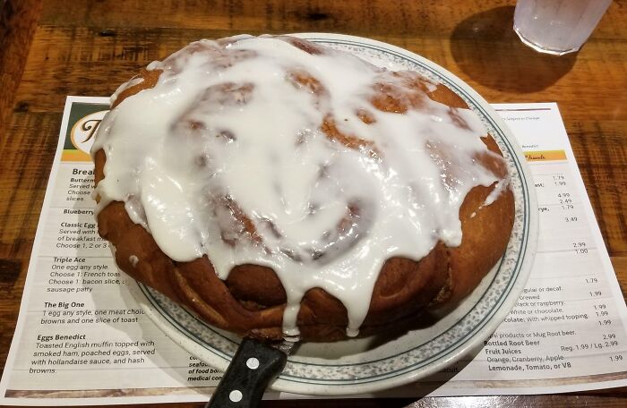 Absolute Unit Of A Cinnamon Roll. Plate Is A Pretty Standard Dinner Plate For Scale