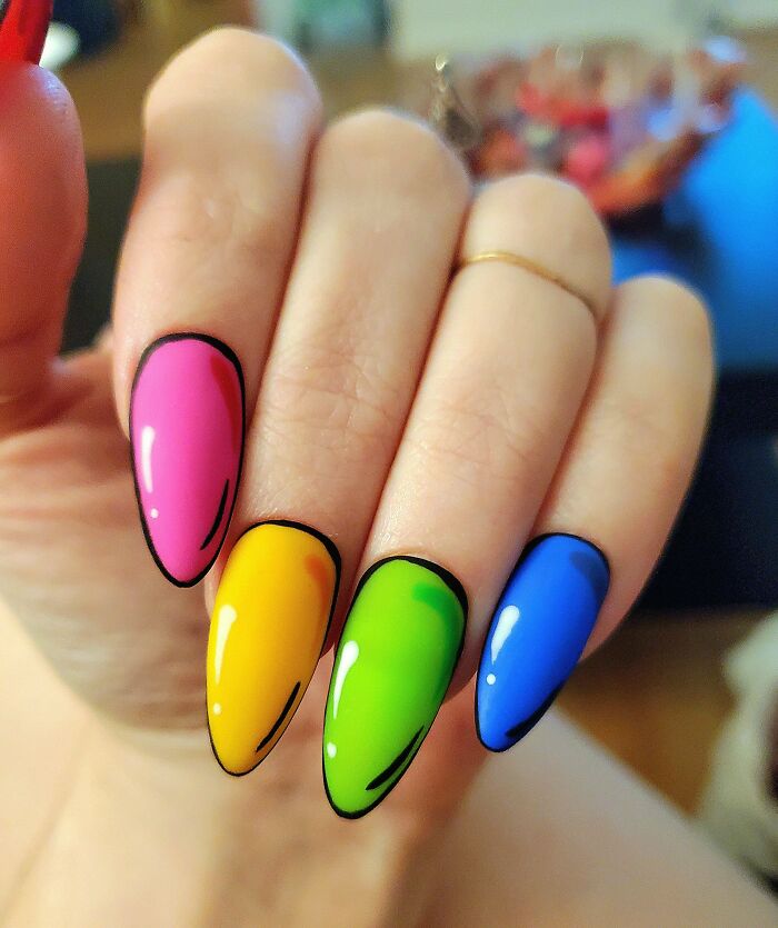 Probably A Bit Overdone Right Now But These Pop Art Nails Are So Cool!