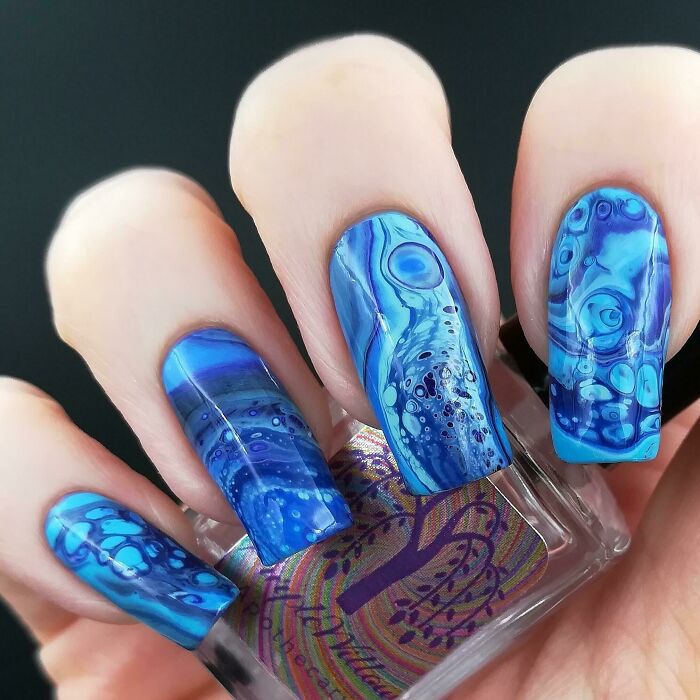 Shades Of Blue - Fluid Nail Art
