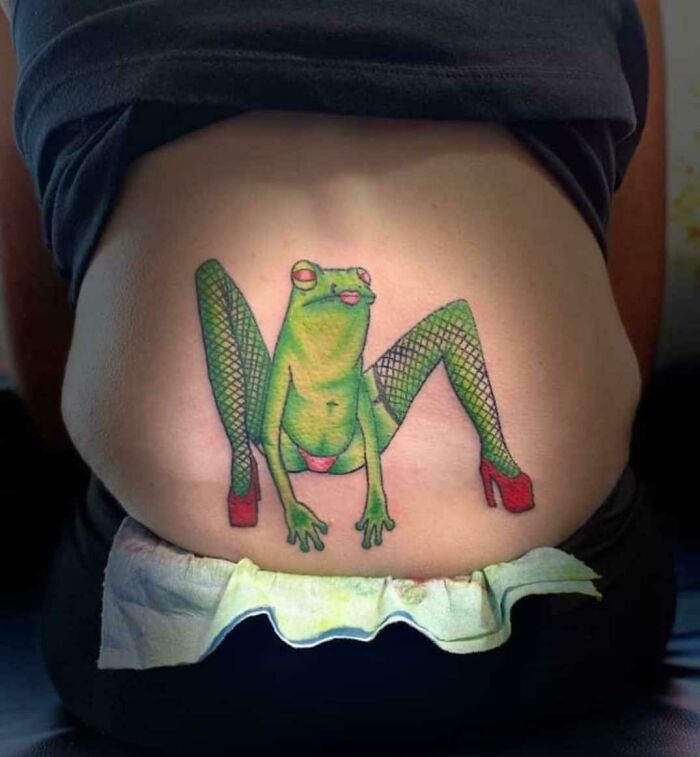 Publicado en una tienda local de tatuajes en Facebook. Estoy bastante seguro de que es una espalda baja, por cierto