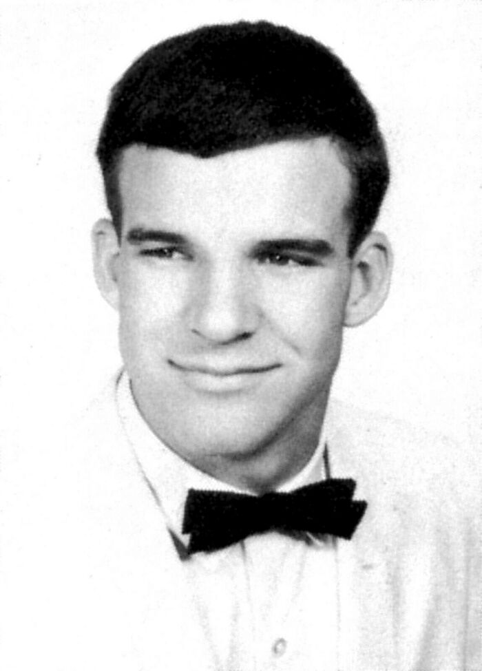Picture of Steve Martin in yearbook