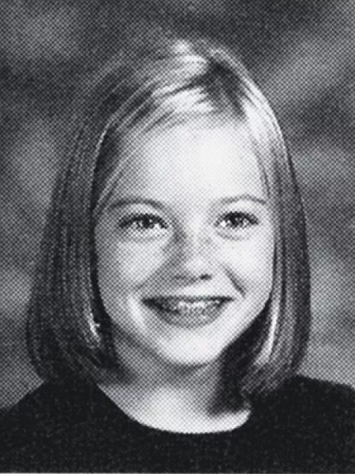Picture of Emma Stone in yearbook