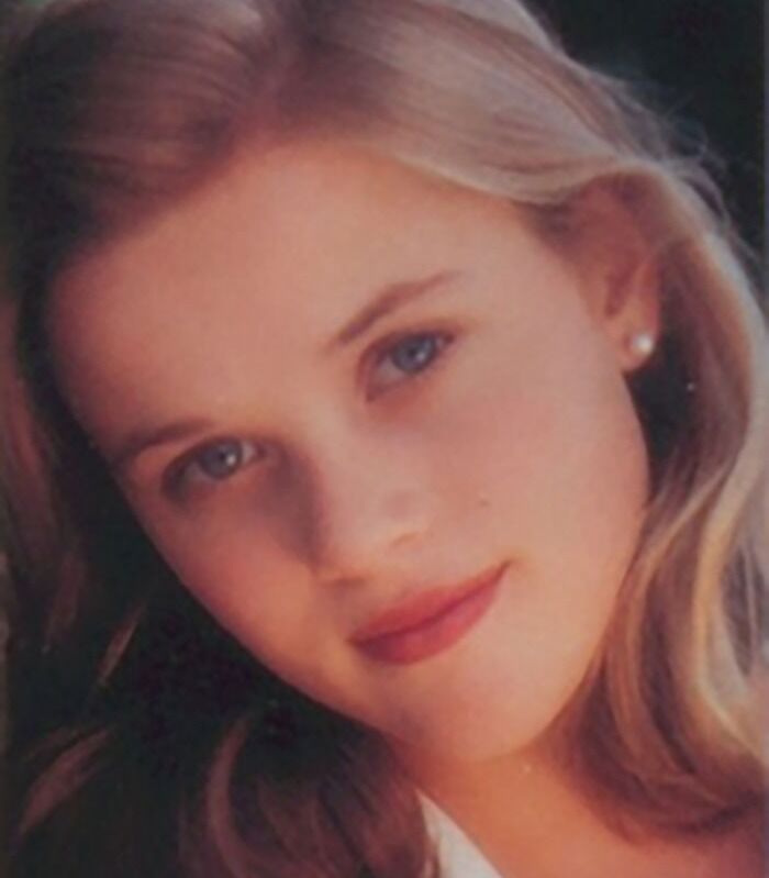Picture of Reese Witherspoon in yearbook