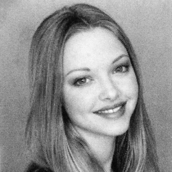 Picture of Amanda Seyfried in yearbook