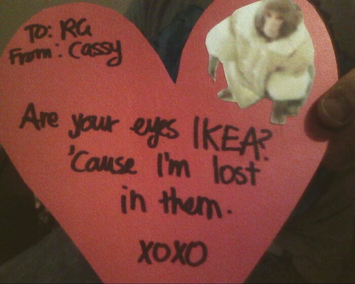 My Girlfriend Gave Me My Valentine's Day Card