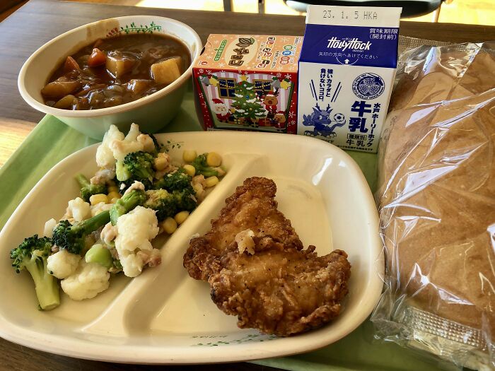 Almuerzo escolar en Japón. Edición navideña