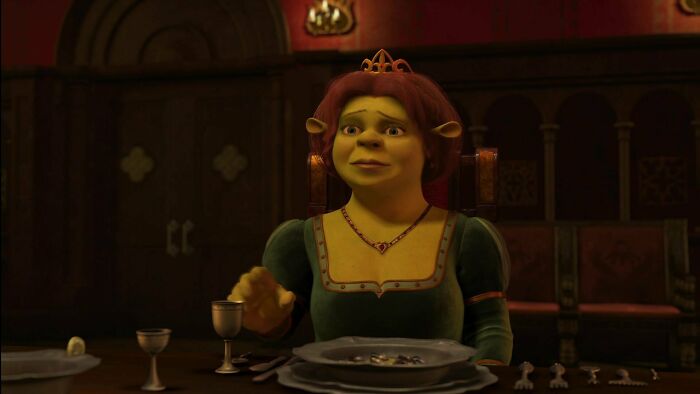 Princess Fiona dining 