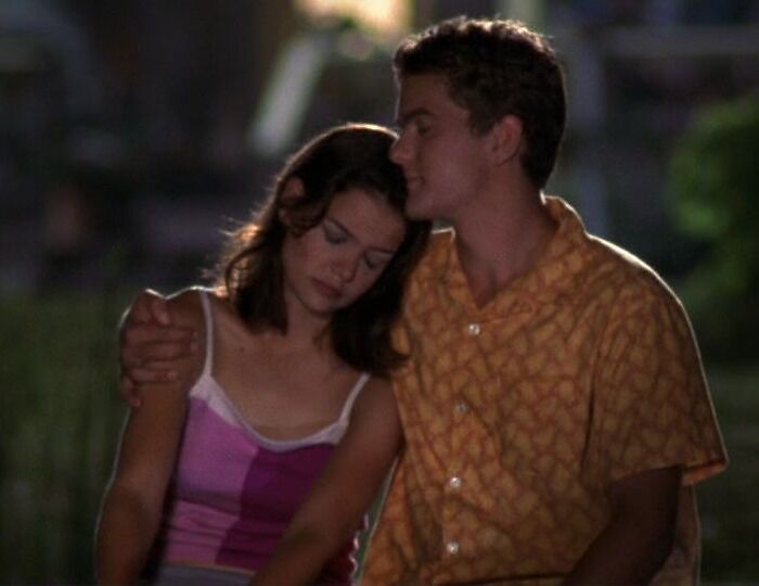 Joey hugging Pacey 