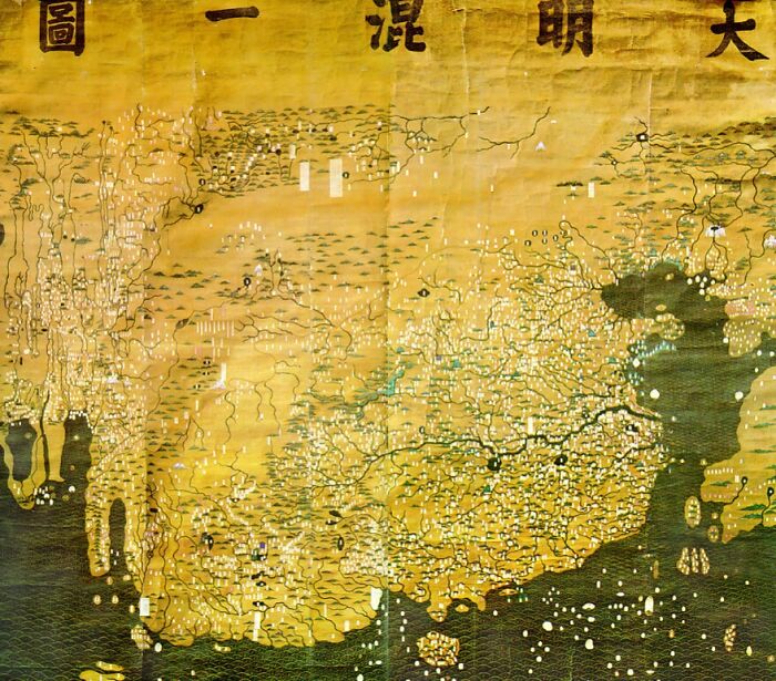 Da Ming Hunyi Tu extensive Chinese map, which is painted in color on stiff silk