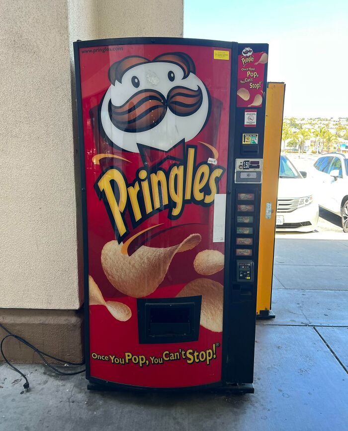 I Have Never Seen A Pringles Vending Machine Until Now