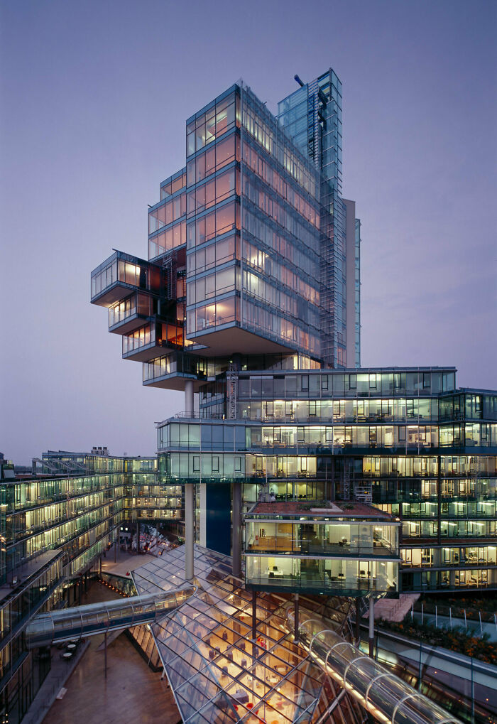 Norddeustche Landesbank, Hannover, Germany, Designed By Behnisch Architekten In 1997