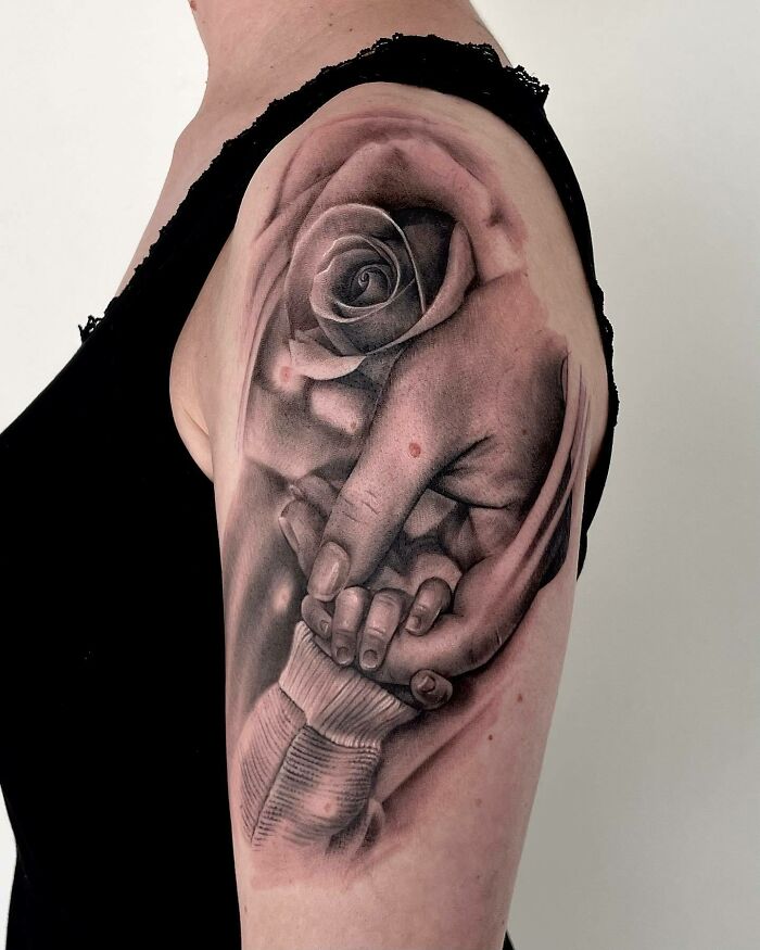 Hands Tattoo